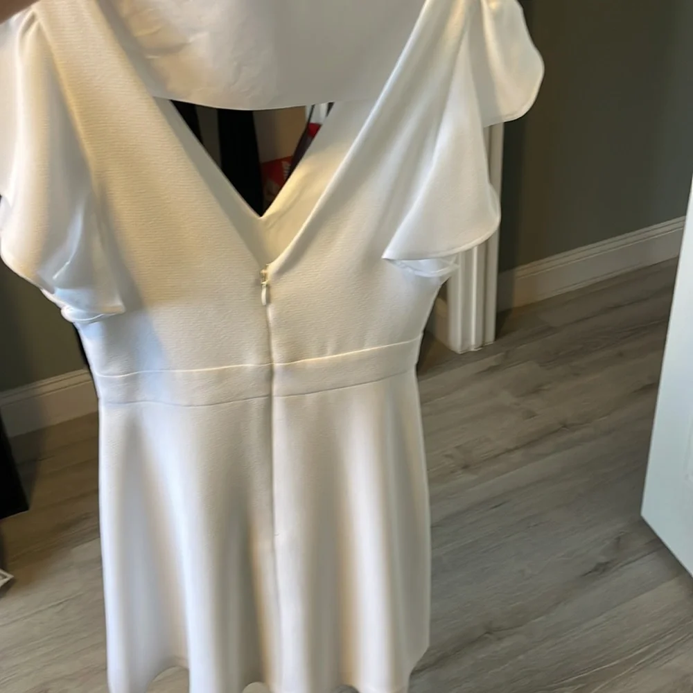 BCBG Generation - Picture 4 of 5